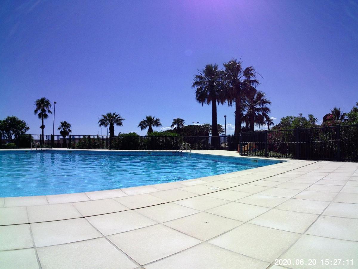 Studio 127, Vue Mer Et Piscine, Port Santa Lucia Saint-Raphaël Exterior foto